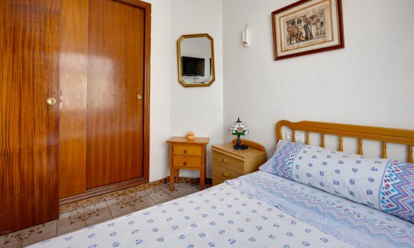 Resale - Bungalow - Torrevieja - Playa del Acequión