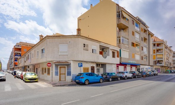 Resale - Bungalow - Torrevieja - Playa del Acequión