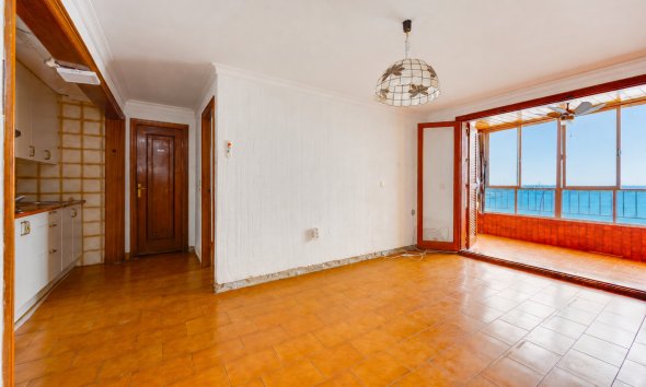 Resale - Apartament / Duplex - Torrevieja - Playa del Acequión