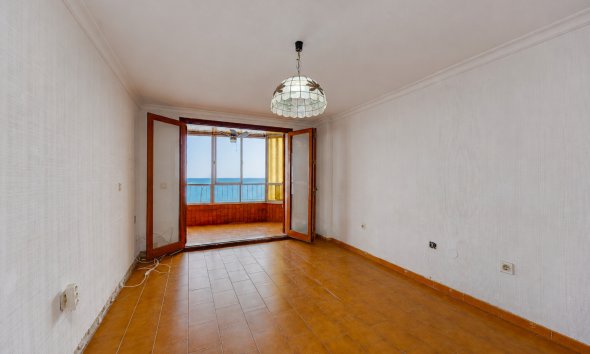 Resale - Apartament / Duplex - Torrevieja - Playa del Acequión