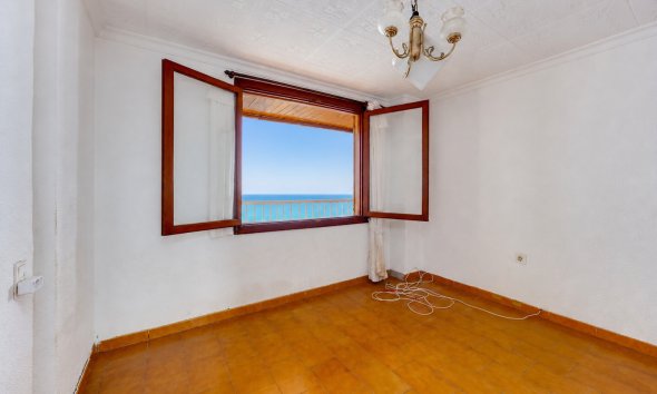 Resale - Apartament / Duplex - Torrevieja - Playa del Acequión