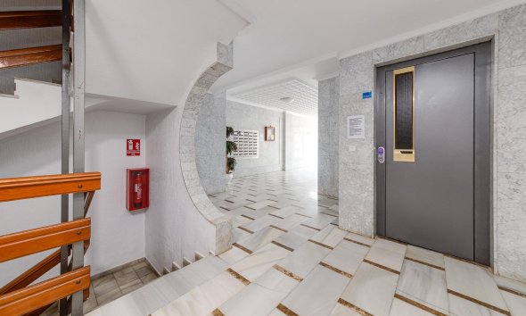 Resale - Apartament / Duplex - Torrevieja - Playa del Acequión