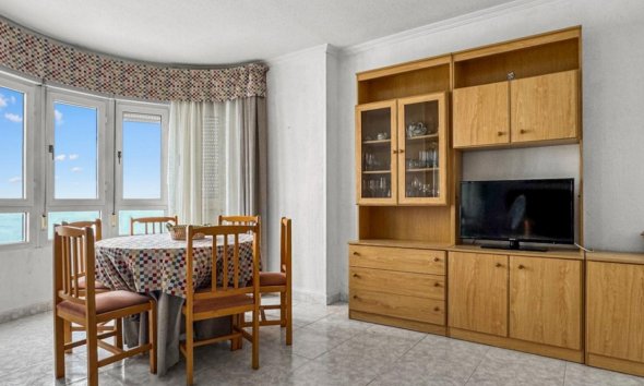 Resale - Apartament / Duplex - Torrevieja - Playa de los Locos