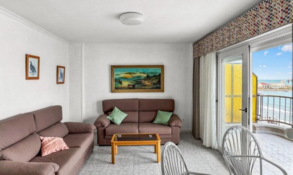 Resale - Apartament / Duplex - Torrevieja - Playa de los Locos
