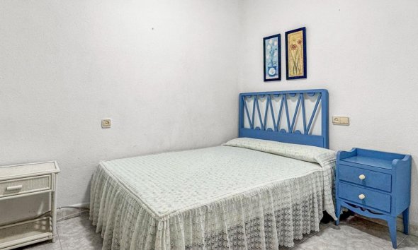 Resale - Apartament / Duplex - Torrevieja - Playa de los Locos