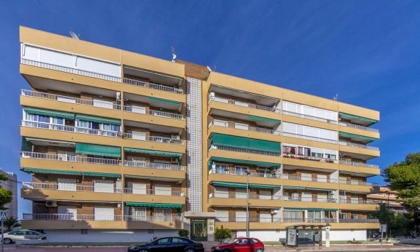 Resale - Apartament / Duplex - Torrevieja - Punta Prima