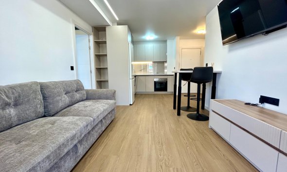 Resale - Apartament / Duplex - Torrevieja - Punta Prima