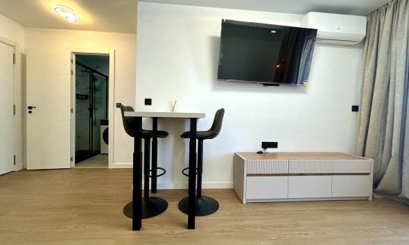 Resale - Apartament / Duplex - Torrevieja - Punta Prima
