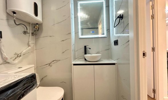 Resale - Apartament / Duplex - Torrevieja - Punta Prima