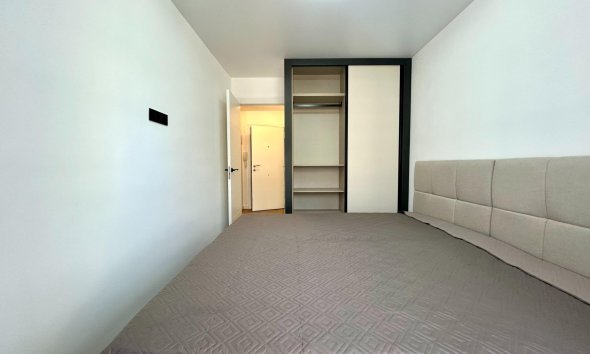 Resale - Apartament / Duplex - Torrevieja - Punta Prima