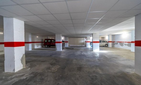 Resale - Apartament / Duplex - Torrevieja - Punta Prima