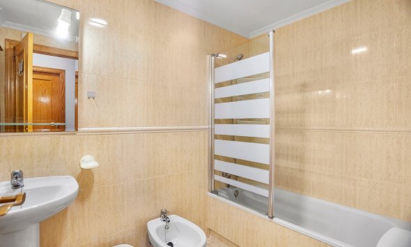Resale - Apartament / Duplex - La Mata - Playa