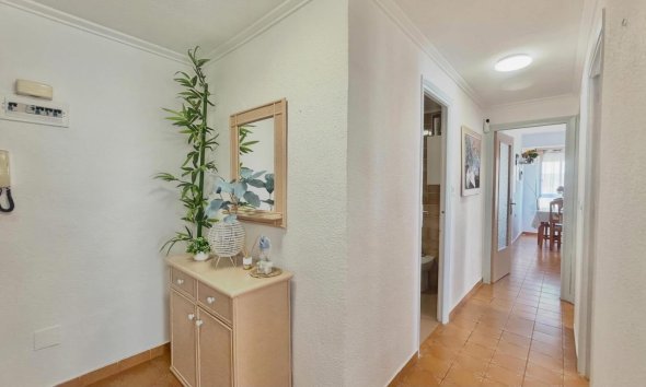 Resale - Apartament / Duplex - Torrevieja - Habaneras
