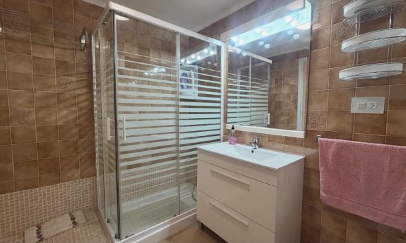 Resale - Apartament / Duplex - Torrevieja - Habaneras