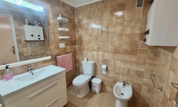 Resale - Apartament / Duplex - Torrevieja - Habaneras