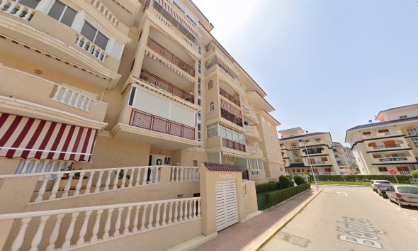 Reventa - Apartamento / Dúplex - La Mata - Playa la Mata