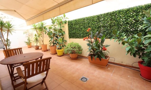 Reventa - Apartamento / Dúplex - Orihuela Costa - Campoamor