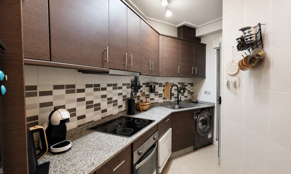 Resale - Apartament / Duplex - Torrevieja
