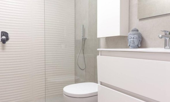 Resale - Villa / House - Benijofar