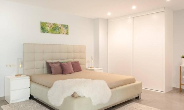 Resale - Villa / House - Benijofar