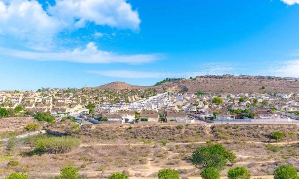 Resale - Villa / House - Benijofar