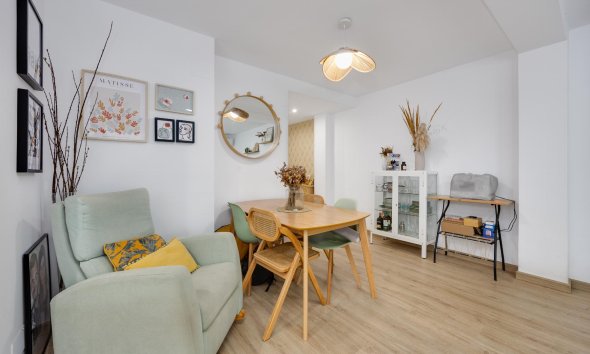Rynek Wtórny - Apartament / Duplex - Torrevieja - Playa de los Naufragos