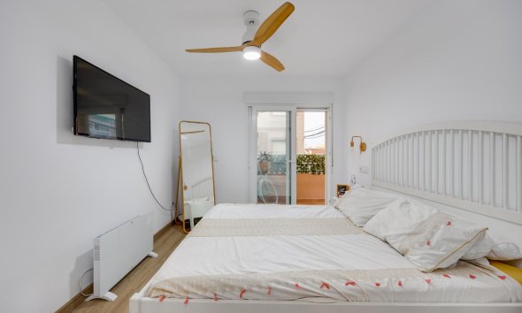 Rynek Wtórny - Apartament / Duplex - Torrevieja - Playa de los Naufragos