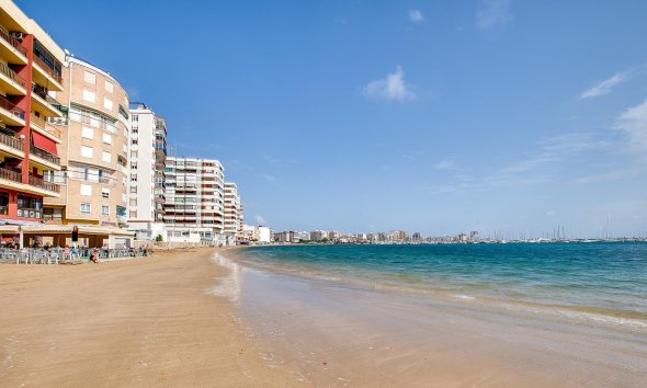 Rynek Wtórny - Apartament / Duplex - Torrevieja - Playa de los Naufragos