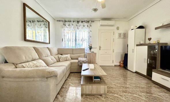 Reventa - Apartamento / Dúplex - Orihuela Costa - La Zenia