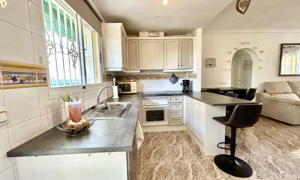 Reventa - Apartamento / Dúplex - Orihuela Costa - La Zenia