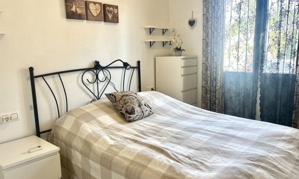Reventa - Apartamento / Dúplex - Orihuela Costa - La Zenia