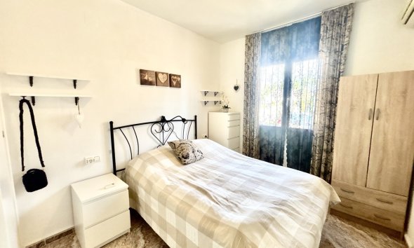 Reventa - Apartamento / Dúplex - Orihuela Costa - La Zenia