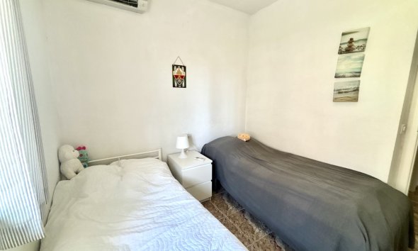 Reventa - Apartamento / Dúplex - Orihuela Costa - La Zenia