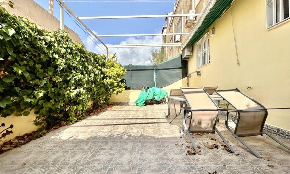 Reventa - Apartamento / Dúplex - Orihuela Costa - La Zenia