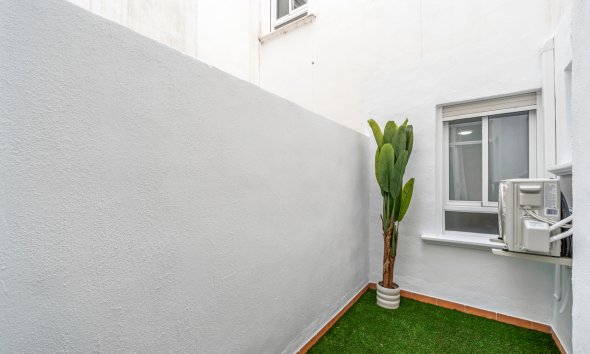 Resale - Apartament / Duplex - Orihuela Costa - Playa Flamenca