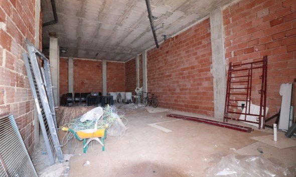 Reventa - Local Comercial - Los Montesinos - Entre Naranjos / Vistabella Golf