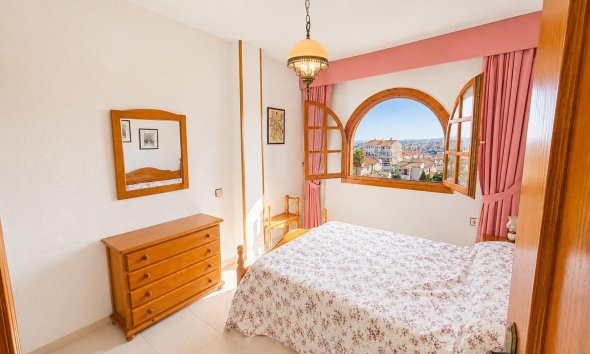 Resale - Apartament / Duplex - Torrevieja - Torre del moro