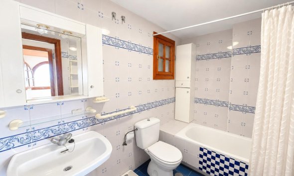 Resale - Apartament / Duplex - Torrevieja - Torre del moro