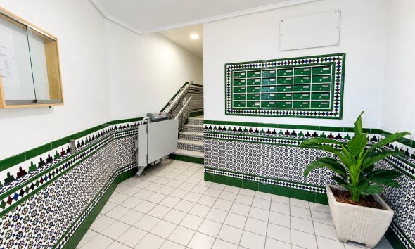 Resale - Apartament / Duplex - Torrevieja - Torre del moro