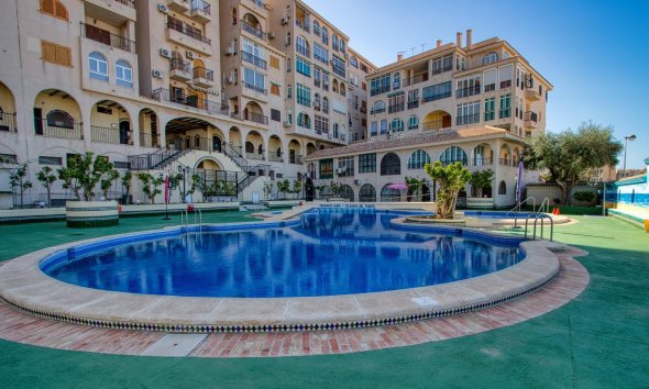 Resale - Apartament / Duplex - Torrevieja - Torre del moro