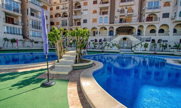 Resale - Apartament / Duplex - Torrevieja - Torre del moro