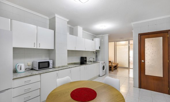 Resale - Apartament / Duplex - Torrevieja - Centro