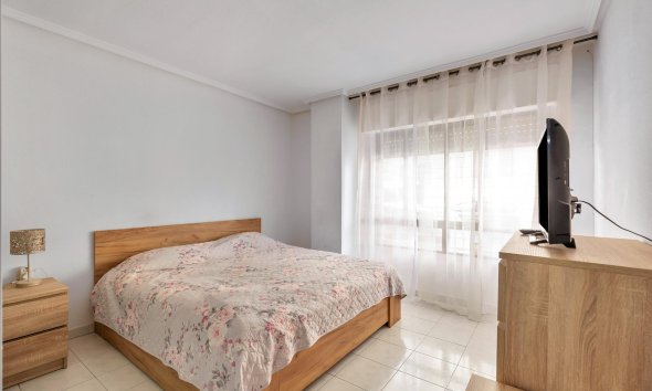 Resale - Apartament / Duplex - Torrevieja - Centro