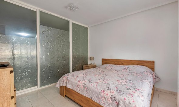Resale - Apartament / Duplex - Torrevieja - Centro