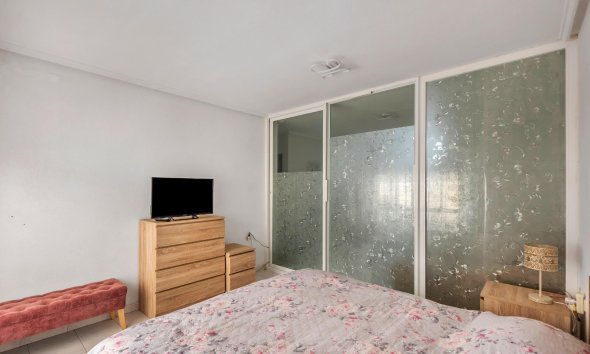 Resale - Apartament / Duplex - Torrevieja - Centro
