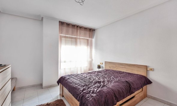 Resale - Apartament / Duplex - Torrevieja - Centro