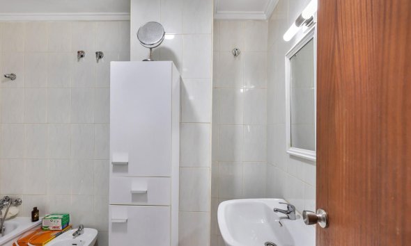 Resale - Apartament / Duplex - Torrevieja - Centro