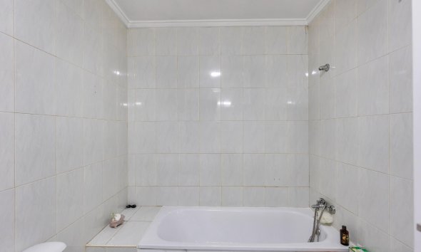 Resale - Apartament / Duplex - Torrevieja - Centro