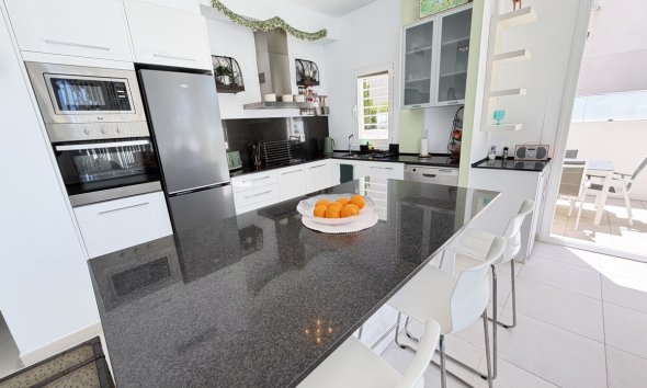 Reventa - Villa / Casa - Orihuela Costa - Mil Palmeras