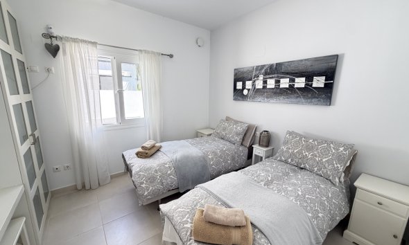 Reventa - Villa / Casa - Orihuela Costa - Mil Palmeras
